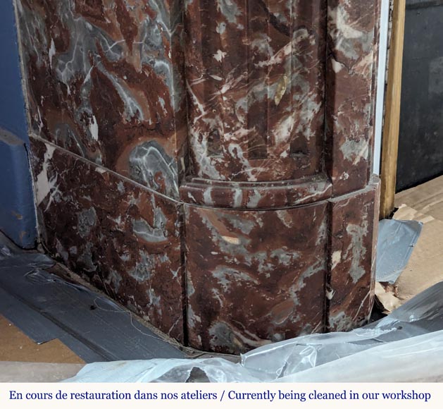 Cheminée de style Louis XVI en marbre Rouge du Nord Cheminée de style Louis XVI en marbre Rouge du Nord-4