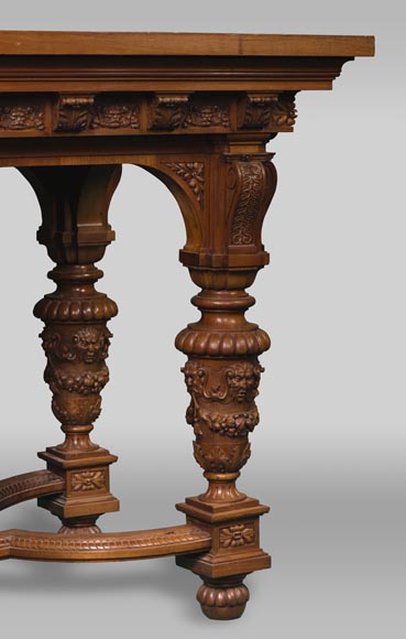La table provenant d'un exceptionnel ensemble mobilier réalisé par Moïse Michelangelo Guggenheim pour le Palazzo Papadopoli de Venise,  Italie-2