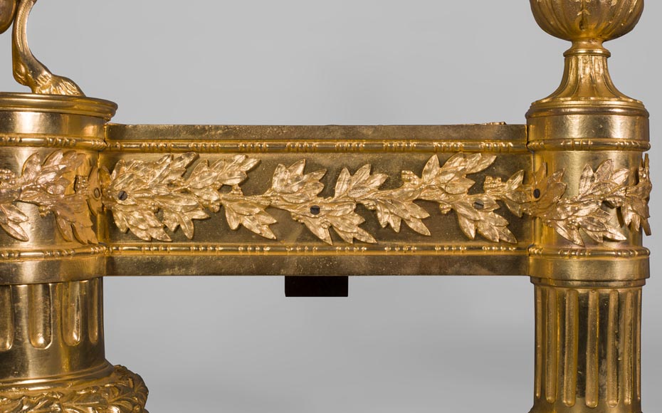 Paire de chenets bronze style Louis XVI accessoire de cheminée ancien