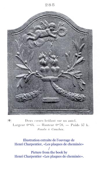 Deux coeurs brûlant sur un autel, ancienne petite plaque de cheminée d'époque Louis XVI -7