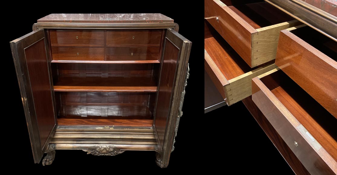 DAÏ NIPPON, Cabinet japonisant à marqueterie de nacre. DAÏ NIPPON, Cabinet japonisant à marqueterie de nacre.-11