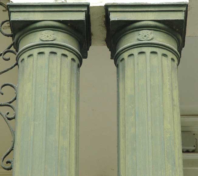 Cast iron columns. 10 columns_fr