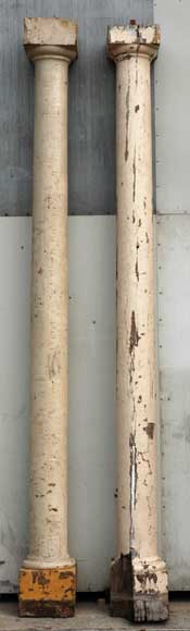 Paire de colonnes en bois  du XVIIIe siècle-0