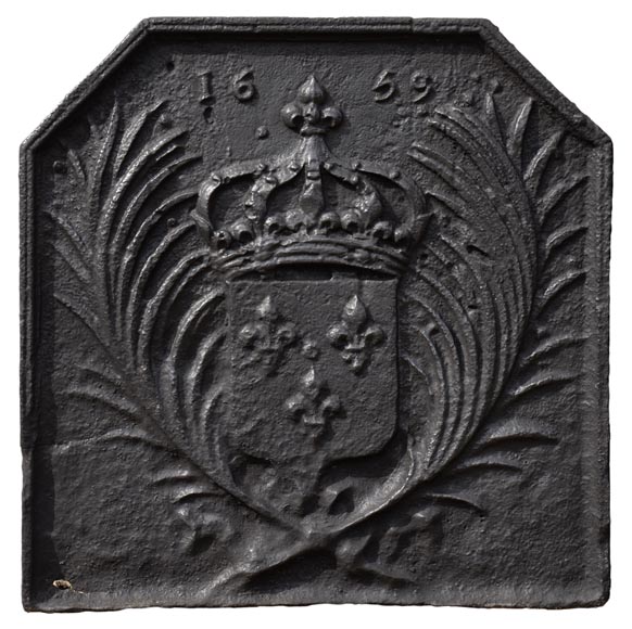 Plaque de cheminée en fonte peinte en noire d'époque 19 ème motif