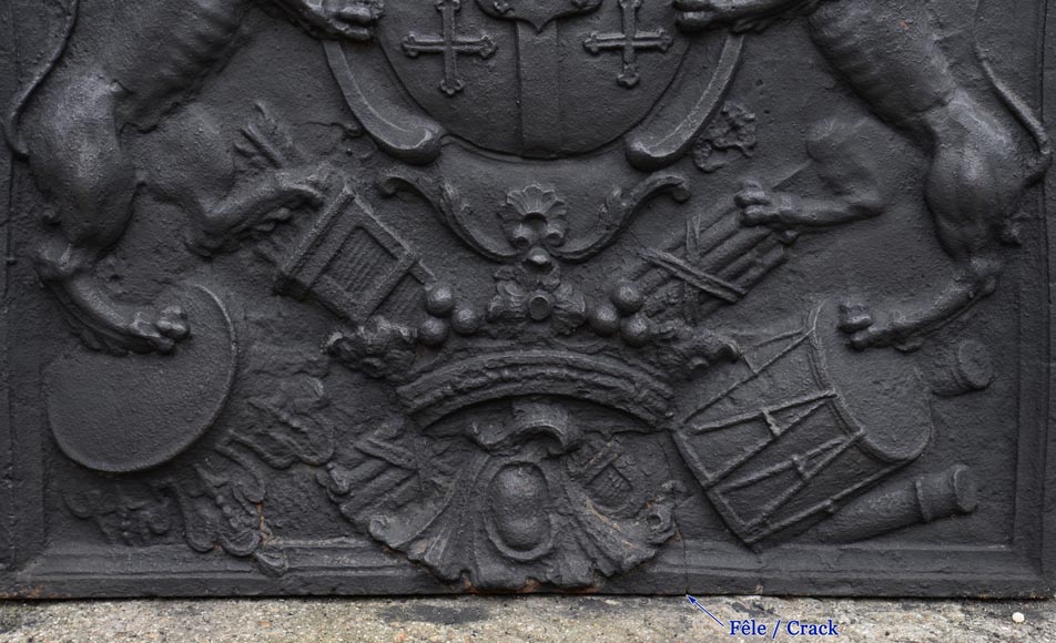 Belle plaque de cheminée ancienne aux armes de la famille de Cléron, Lorraine, XVIIIè siècle-5