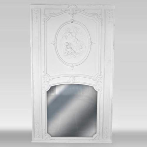 Important trumeau ancien de style Régence, décor de putti jouant dans les vignes