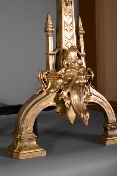 Paire de chenets ancienne de style Napoléon III en bronze doré aux têtes de lions -8