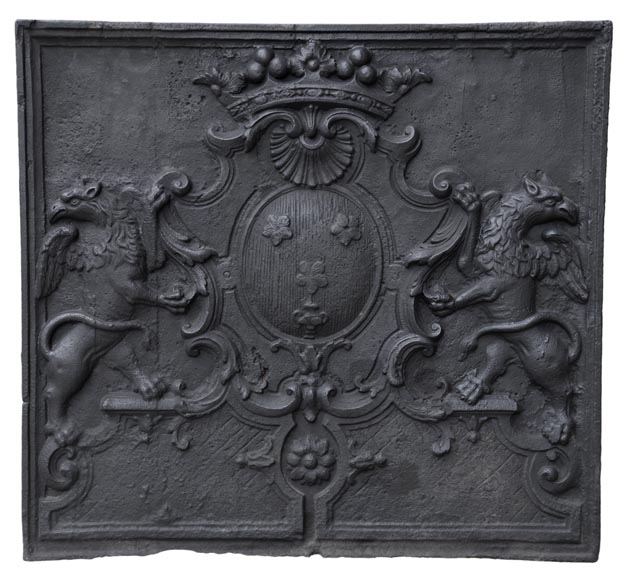 Belle plaque de cheminée ancienne aux armes de la famille Jannon, XVIIIè siècle-0