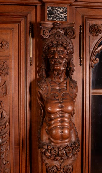  MAZAROZ-RIBAILLIER & SOYER Théophile — Important cabinet de présentation de style Néo-Renaissance en noyer sculpté, à émaux peints-12
