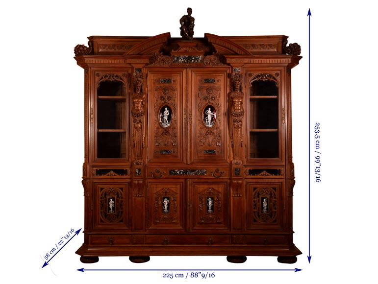  MAZAROZ-RIBAILLIER & SOYER Théophile — Important cabinet de présentation de style Néo-Renaissance en noyer sculpté, à émaux peints-17