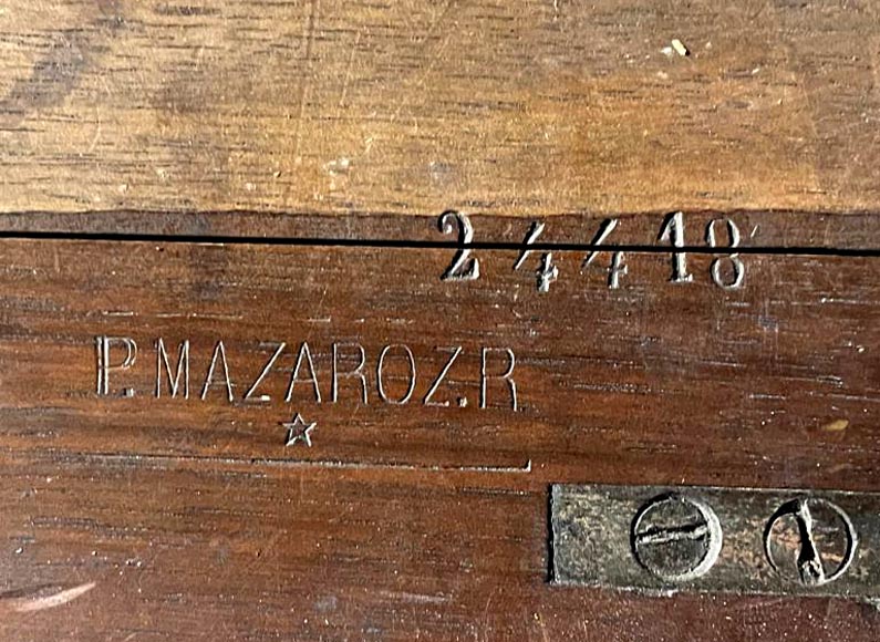  MAZAROZ-RIBAILLIER & SOYER Théophile — Important cabinet de présentation de style Néo-Renaissance en noyer sculpté, à émaux peints-18