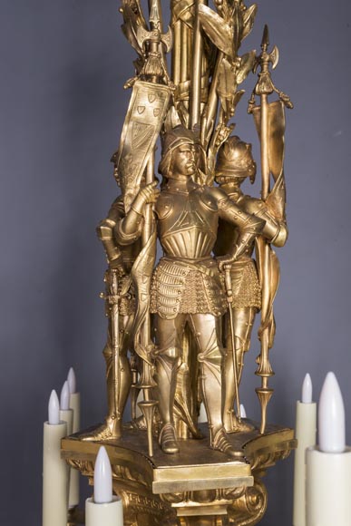 Jean-François-Théodore GECHTER (1795–1844 ) & Nicolas-Germain CHARPENTIER (1807–1864), Ensemble comprenant un lustre et une paire d’appliques aux porte-étendards et trophées-12