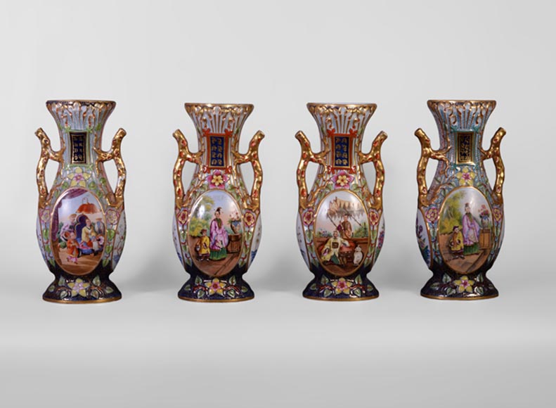 MANUFACTURE DE BAYEUX - Suite de quatre vases à décor polychrome et or de Chinois-0