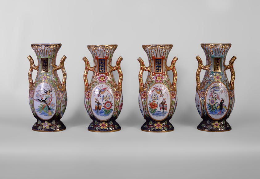 MANUFACTURE DE BAYEUX - Suite de quatre vases à décor polychrome et or de Chinois-7