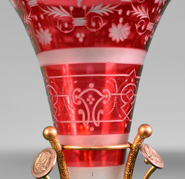 BACCARAT, Paire de vases montés, vers 1878-3