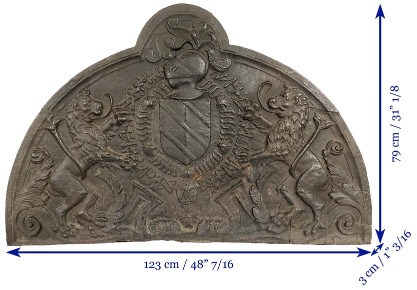 Plaque de cheminée en fonte de fer aux armes de la famille Pellet de Fretinville, XVIe siècle-7