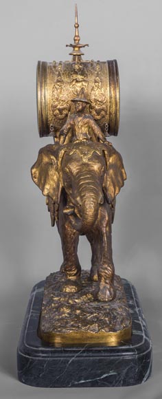 Christophe FRATIN (1801-1864) rare pendule à l'éléphant d'Asie, en bronze doré et patiné-5