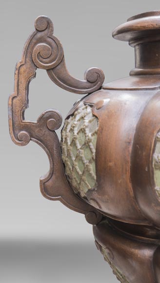 Fonderie Capitain-Gény, Vase cache pot en fonte à patine bronze sur trépied, vers 1892-4