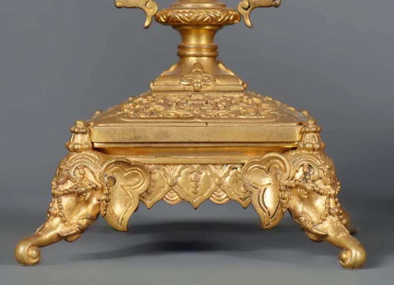 Ferdinand BARBEDIENNE (attribuée à) - Garniture en bronze doré dans le goût du Japon-15