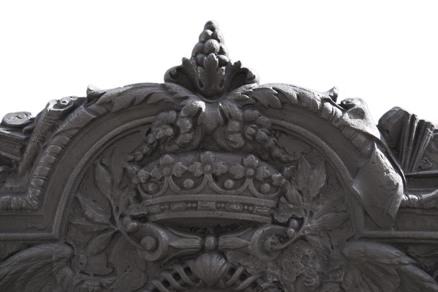 Extraordinaire plaque de cheminée aux armes de Jean-Baptiste Colbert, marquis de Seignelay-3