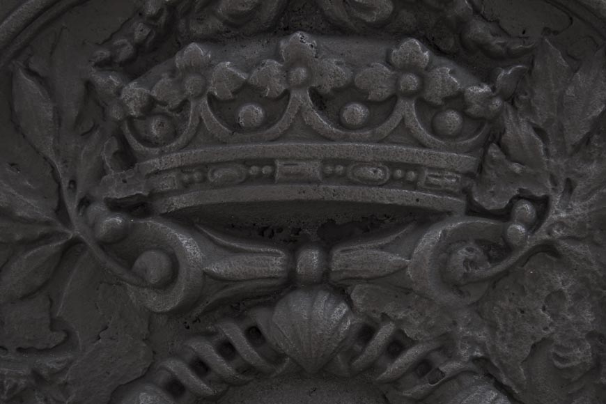 Extraordinaire plaque de cheminée aux armes de Jean-Baptiste Colbert, marquis de Seignelay-11