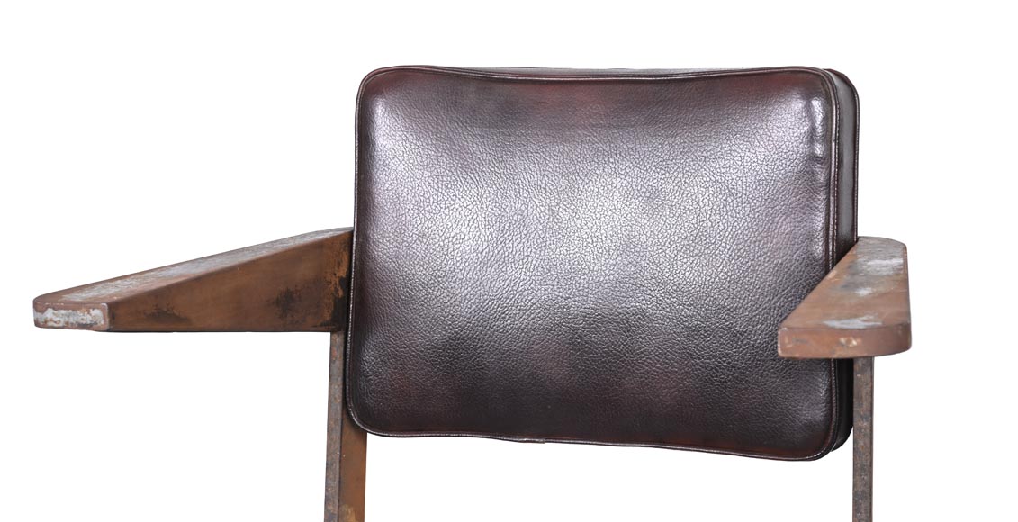 Fauteuil de PROUVÉ Jean, à prouver qu’il est de Prouvé-5