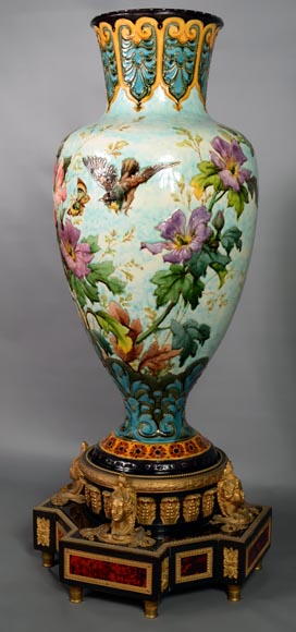 Très beau et important vase balustre Napoléon III en porcelaine sur une base en placage de bois et écailles-1