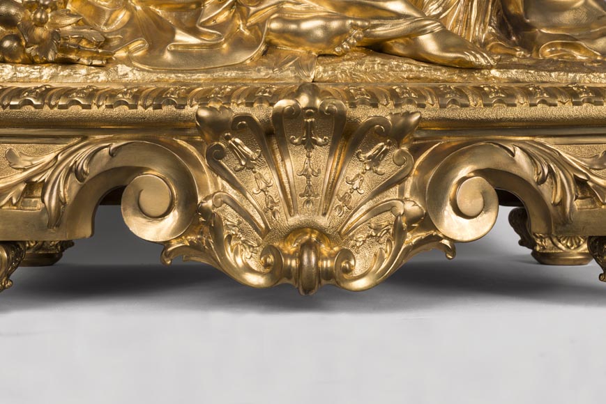 Importante pendule en bronze doré, signée LEROLLE Frères Paris, figurant Cérès aux pieds de Minerve présentant son bouclier-9
