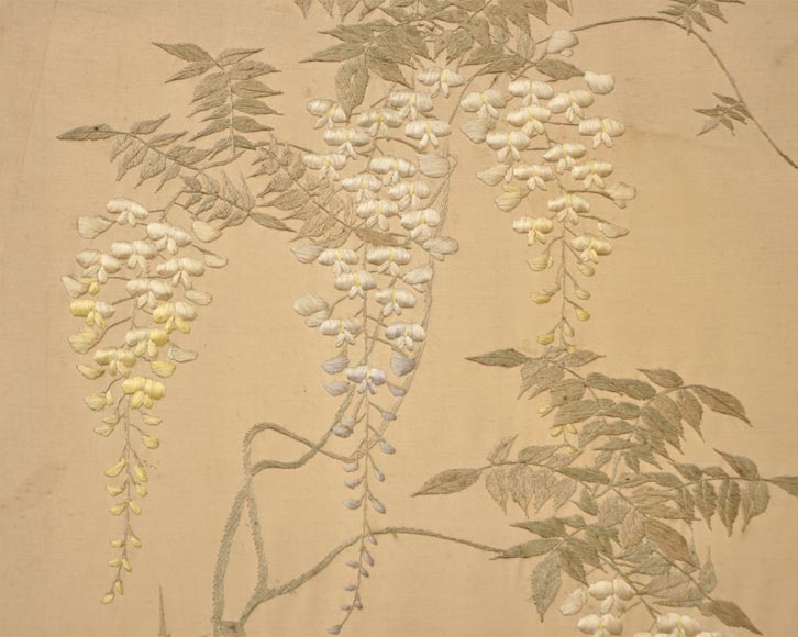 Maison des Bambous Alfred PERRET et Ernest VIBERT (attribué à) - Paravent japonisant en soie brodée-10