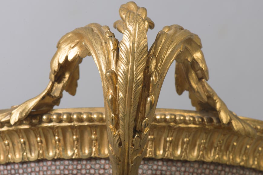Coupe en porcelaine de Canton avec très belle monture en bronze doré, XIXe siècle-6