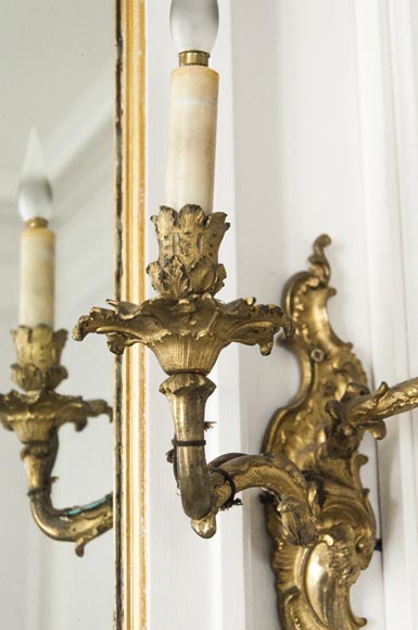 Paire d'appliques Louis XV en bronze doré-2