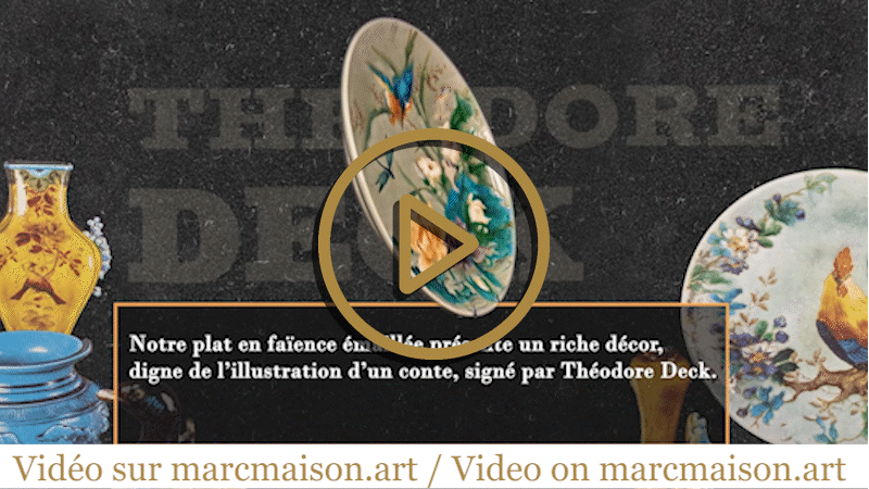 Théodore DECK (1823-1891) - Plat en faïence émaillée à décor d'une libellule en vol et d'un martin-pêcheur-0