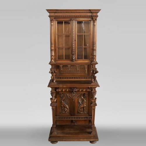 Petit meuble vitrine de style Néo-Renaissance