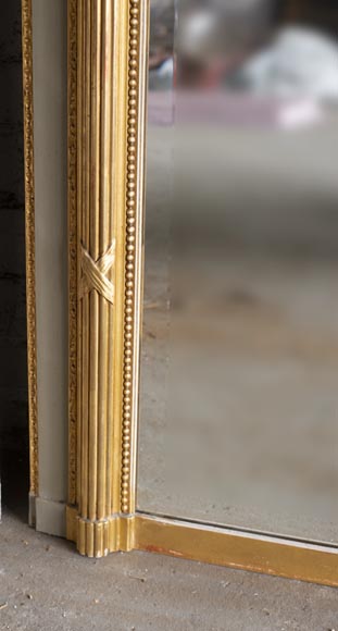 Trumeau ancien de style Louis XVI, à décor doré et miroir biseauté-5