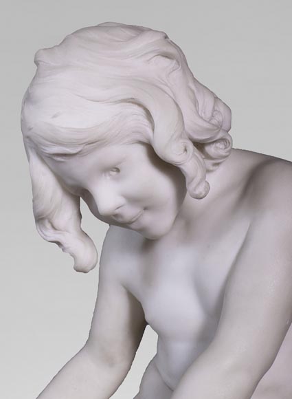 Auguste MOREAU (1834-1917) - Enfant jouant avec une écrevisse en marbre statuaire-2