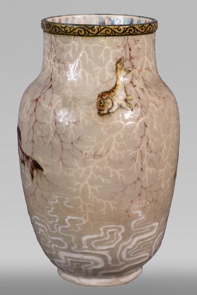 Edmond LACHENAL (1855-1930) - Vase ovoïde en céramique vernissée à décor de carpes-1