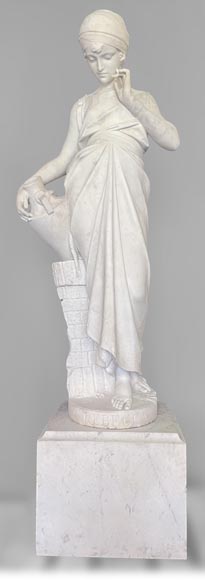 Deux statues en marbre blanc représentant « Rebecca » et « Ruth »-1