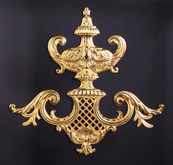 Pare-étincelles ancien de style Napoléon III à décor d'un vase-2