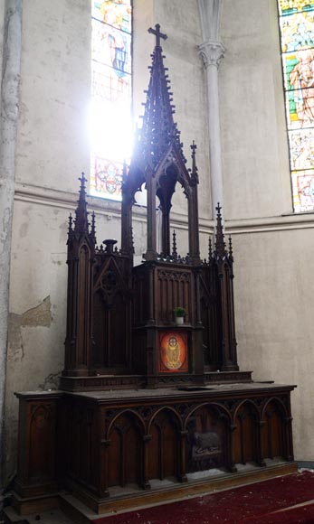 Grand autel d'église de style Néo-Gothique en chêne-3