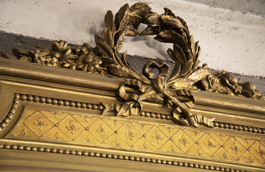 Grand trumeau ancien de style Napoléon III à décor de roses et de couronne de laurier-2
