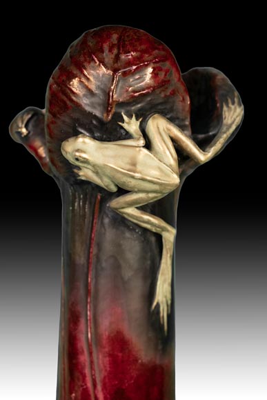 Eduard Stellmacher pour Amphora, Vase à la grenouille, vers 1900-1