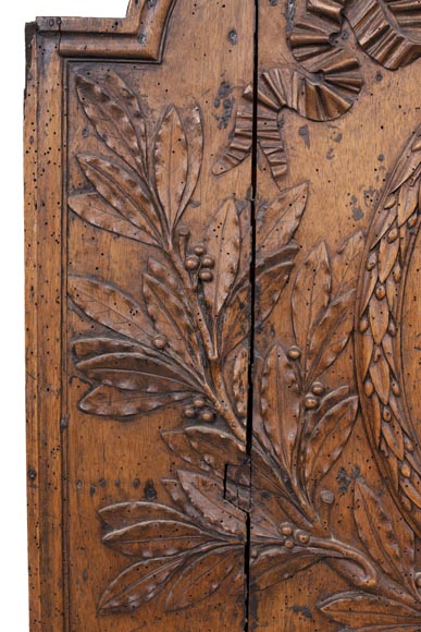 Matrice de plaque de cheminée en noyer d'époque Louis XVI-2
