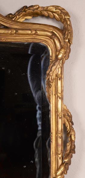 Trumeau ancien de style Napoléon III en bois doré sculpté à décor d'un profil en médaillon-4