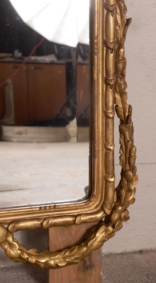 Trumeau ancien de style Napoléon III en bois doré sculpté à décor d'un profil en médaillon-7