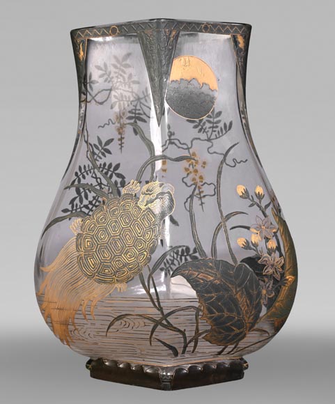 Escalier de CRISTAL, vase balustre sur socle en bronze et paire de vases bambou en cristal-1