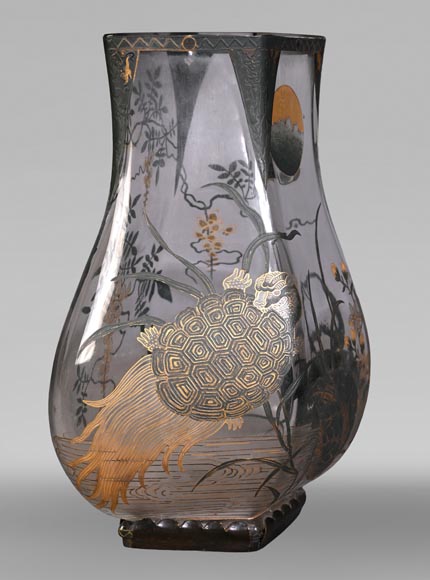 Escalier de CRISTAL, vase balustre sur socle en bronze et paire de vases bambou en cristal-2