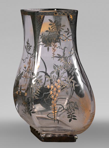 Escalier de CRISTAL, vase balustre sur socle en bronze et paire de vases bambou en cristal-4