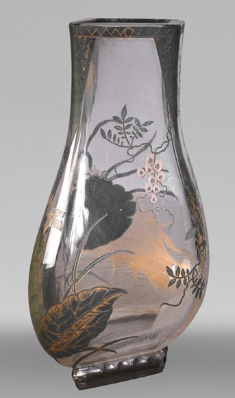 Escalier de CRISTAL, vase balustre sur socle en bronze et paire de vases bambou en cristal-5