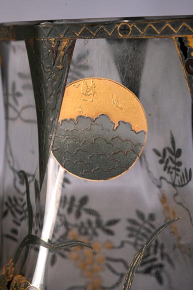 Escalier de CRISTAL, vase balustre sur socle en bronze et paire de vases bambou en cristal-6