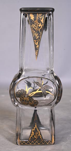 Escalier de CRISTAL, vase balustre sur socle en bronze et paire de vases bambou en cristal-23